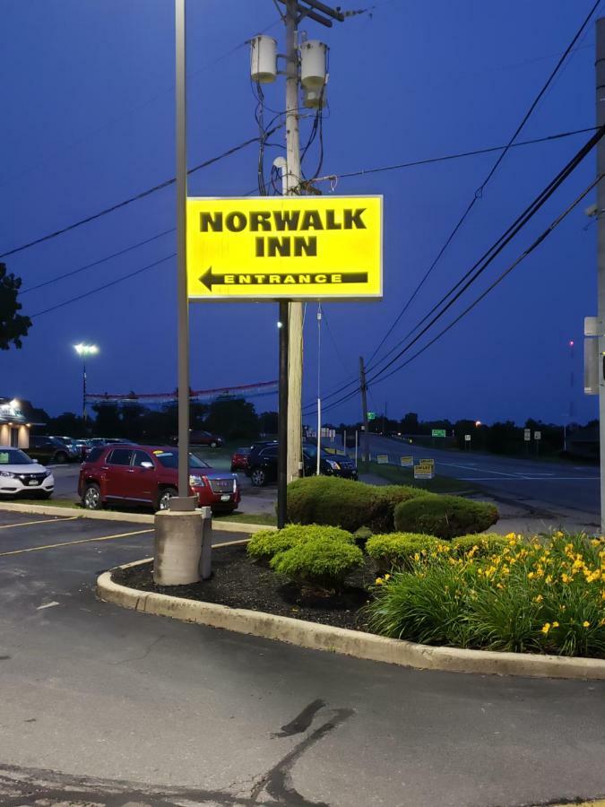 Norwalk Inn Buitenkant foto